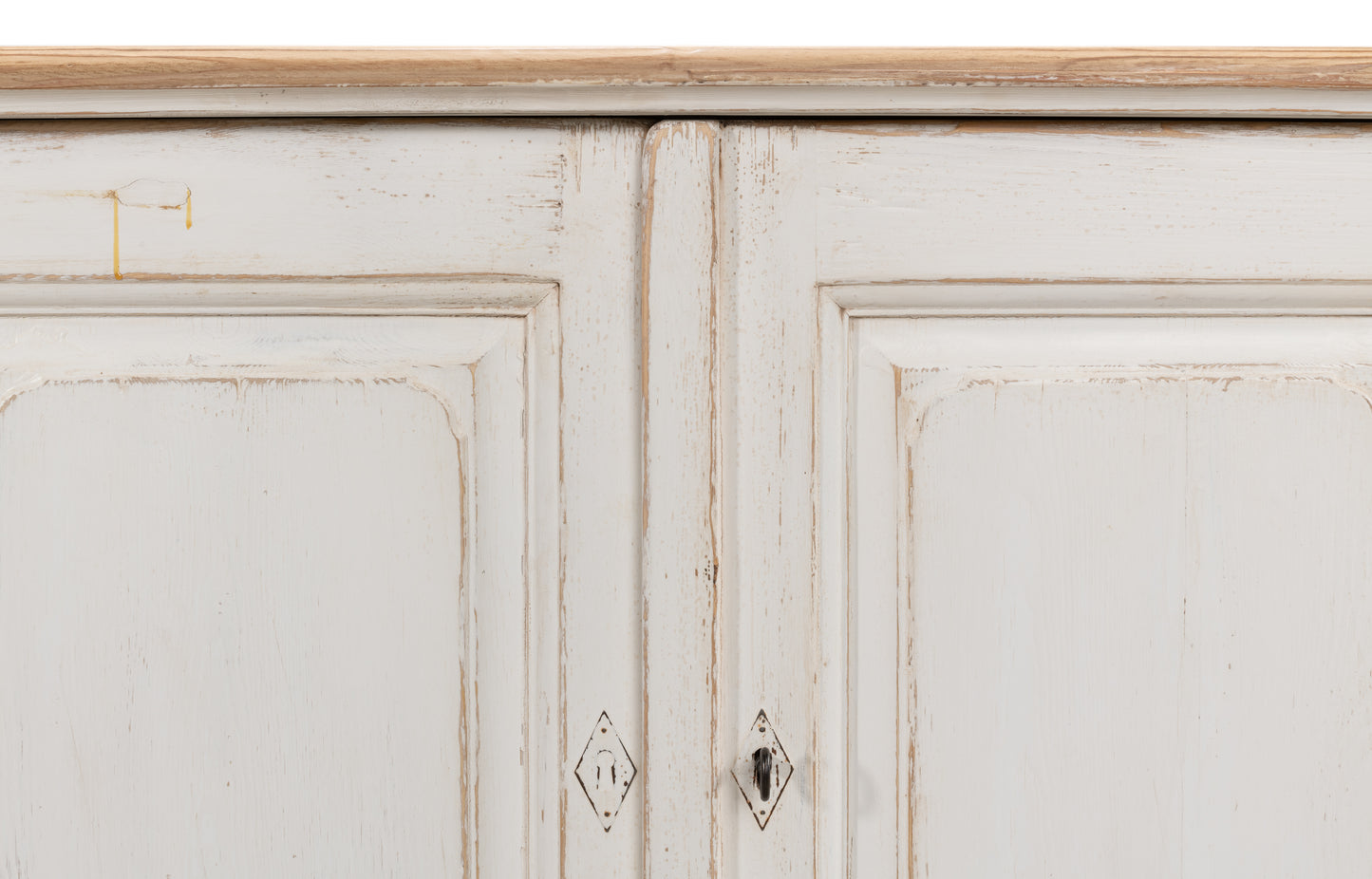 Sarreid - Antique Whitewash Sideboard  6 Door - White - Country
