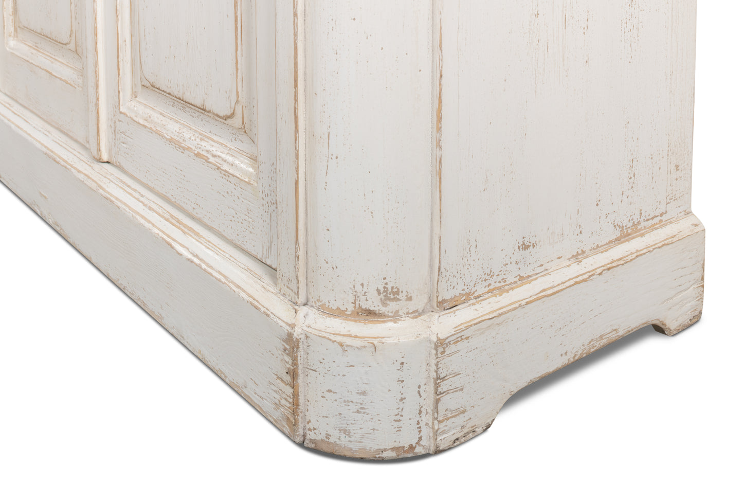 Sarreid - Antique Whitewash Sideboard  6 Door - White - Country