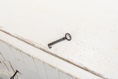 Sarreid - Aztec Sideboard On Stand  Whitewash - White - Eclectic