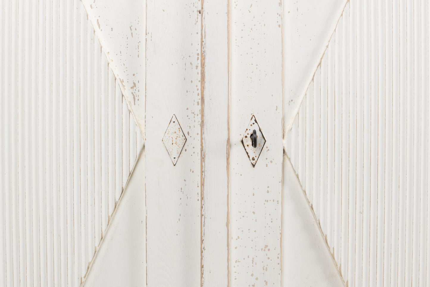 Sarreid - Beecher Sideboard W/3 Doors  Whitewash - White - CoastalBeach