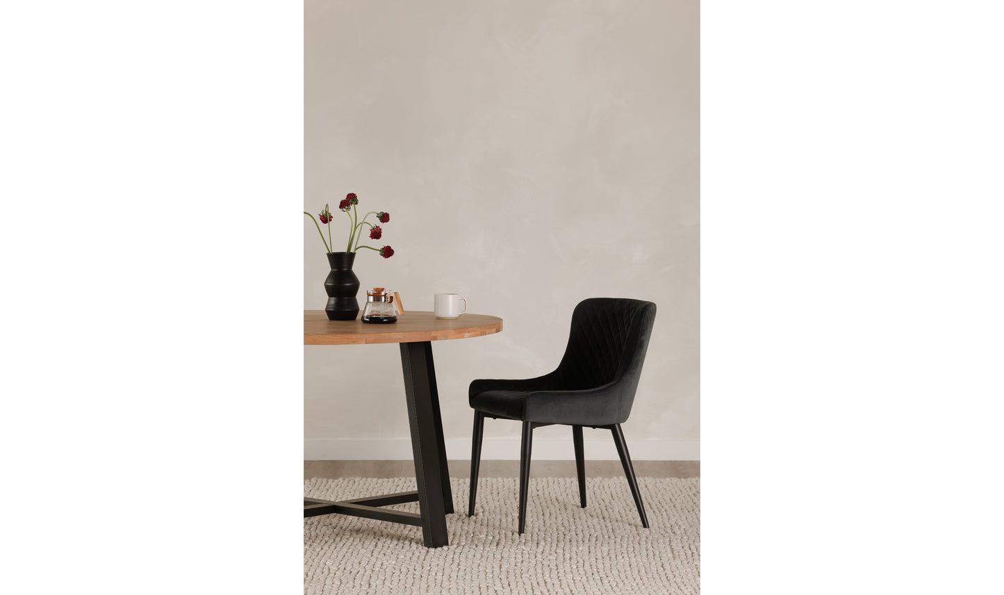 Moe's Home 86" Mila Dining Table Round