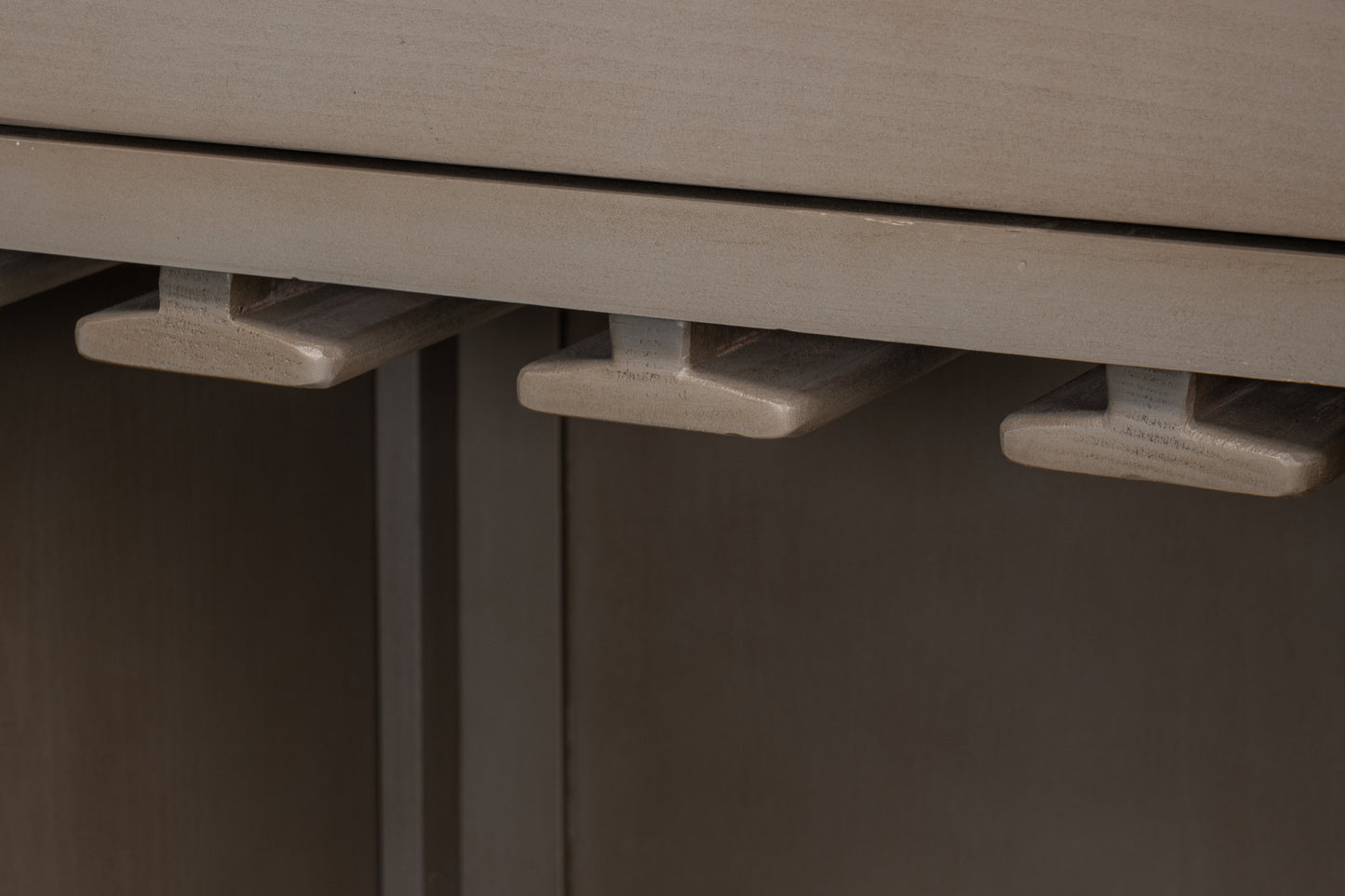 Sarreid - Vineyards Bar Cabinet - White - Traditional