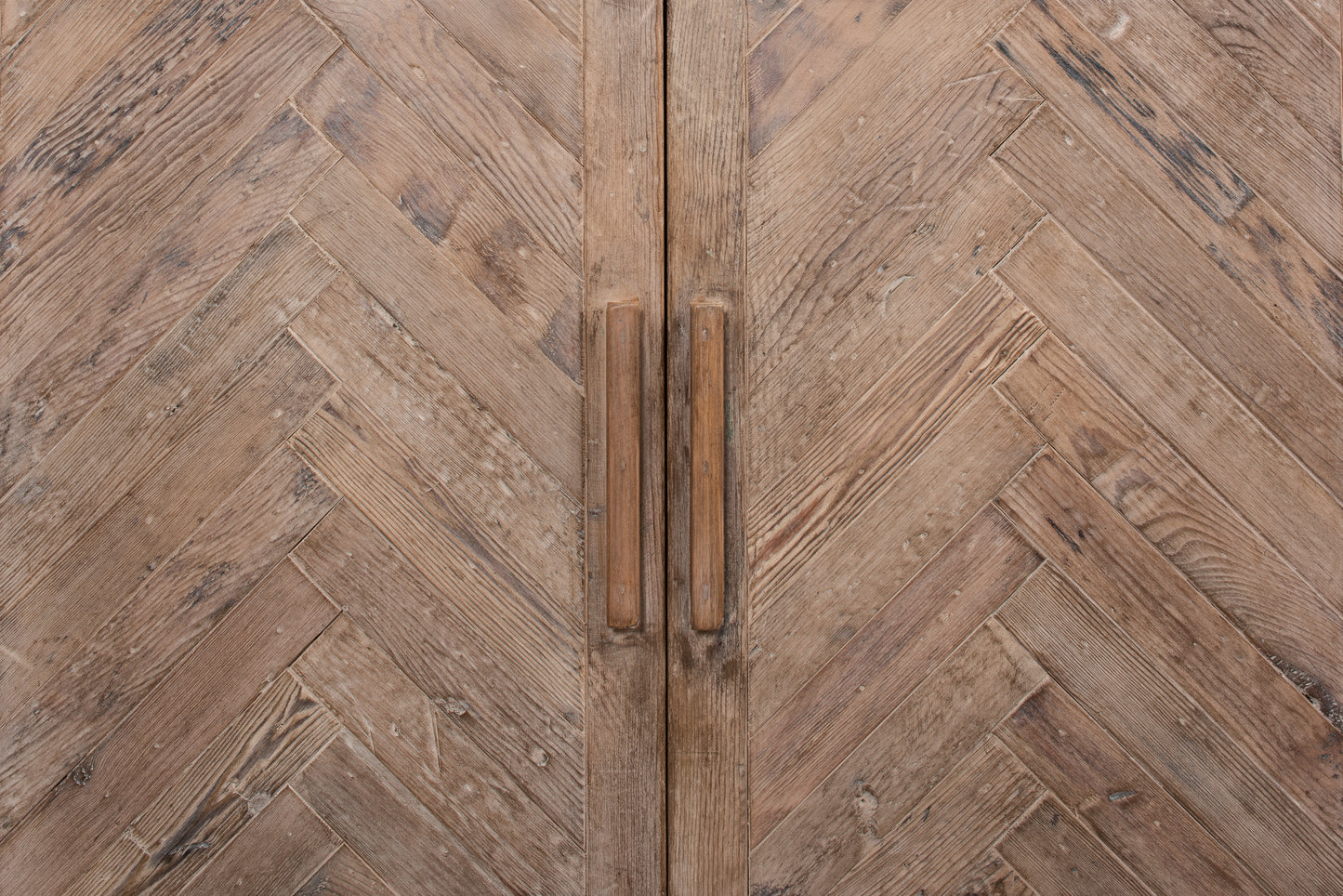 Sarreid - Hollis 4 Door Sideboard  Ant.White - White - Transitional