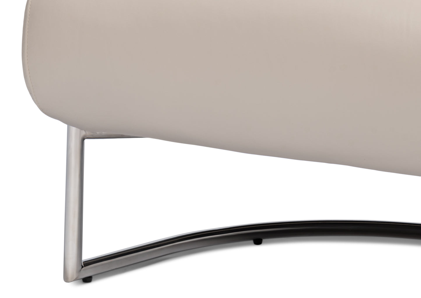 Sarreid - Rondo Occasional Leather Chair White - White - Contemporary